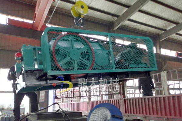 雙齒輥破碎機(jī)